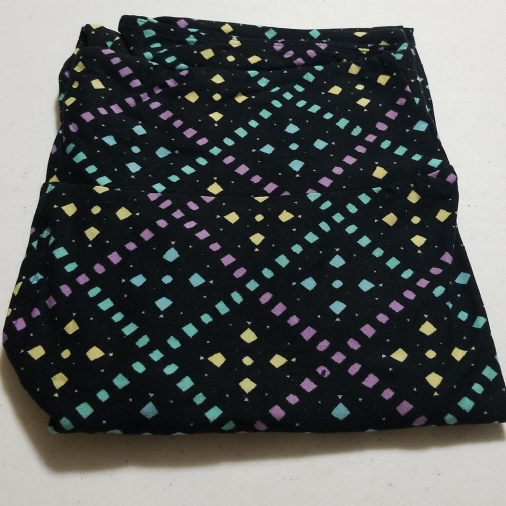 NWOT Tall & Curvy Lularoe Leggings